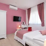 Domenica דירה אורביץ