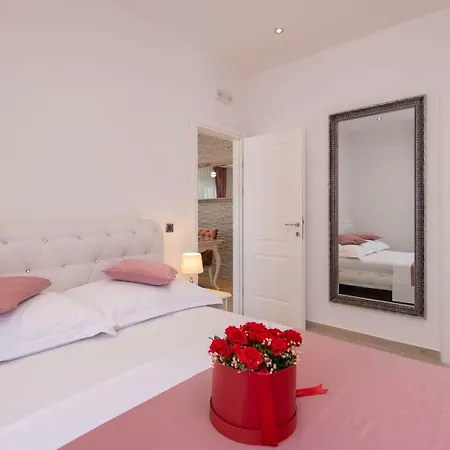 Domenica Διαμέρισμα *